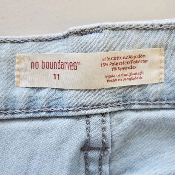No Boundaries Skinny Jeans Womens Size 11 Light Wash Blue Stretch Denim Mid Rise - Picture 7 of 9